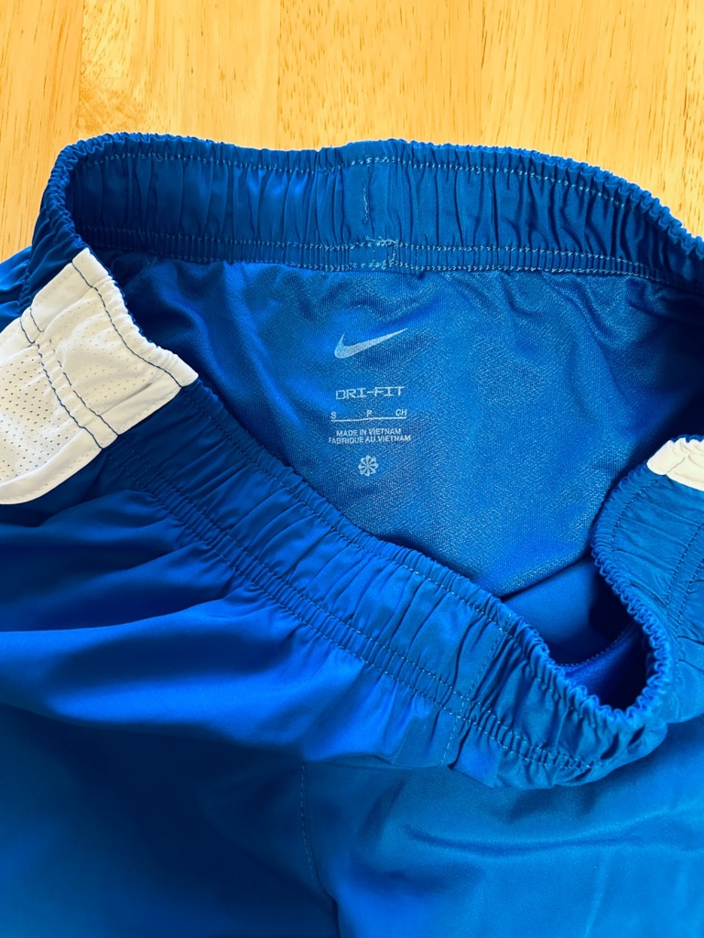 Nike Women’s Blue Athletic Shorts - Picture 3 of 8